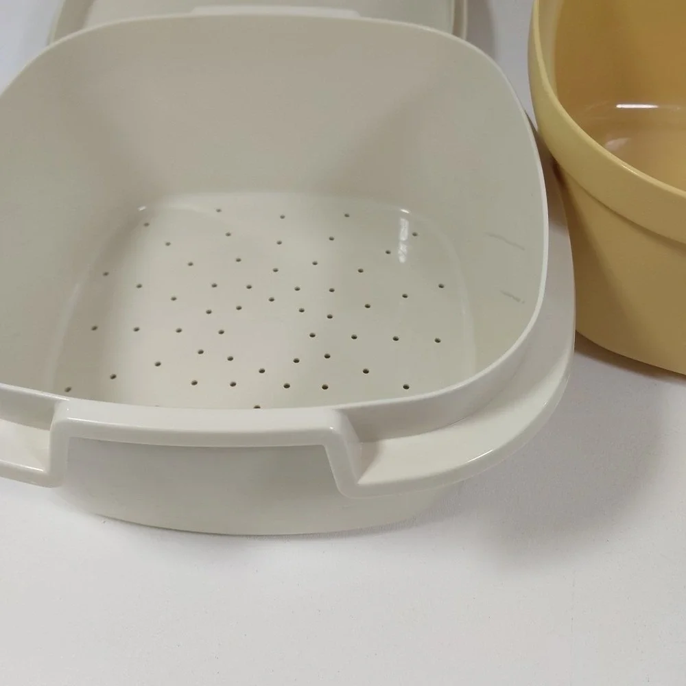 Tupperware Steam & Store 888-10 w/ Lid‎ & 889-10 Harvest Gold